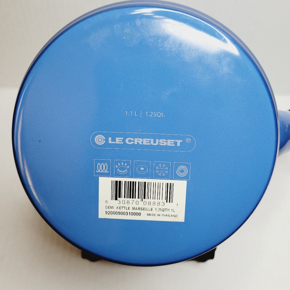 Le Creuset Enamel on Steel 1.25 Quart Demi Tea Kettle Marseille Tea Time Modern - Picture 3 of 14